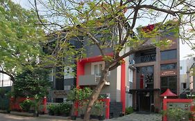 Kaira Park